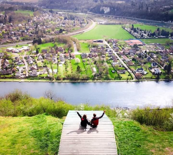 Maison Et Velos A Godinne Dans La Vallee De La Meuse Ngoại thất bức ảnh